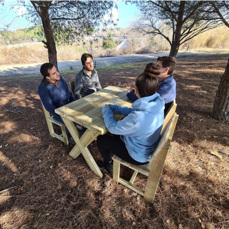 Taula de fusta MASGAMES XERTA 120 amb cadires MASGAMES BATEA