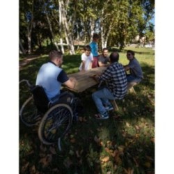 Taula de picnic adaptada MASGAMES LYON de fusta per exterior