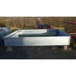 caixa de metal para fossa