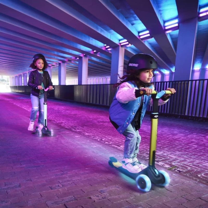 Patinete BERG Nexo Lights Plataforma LED Menta