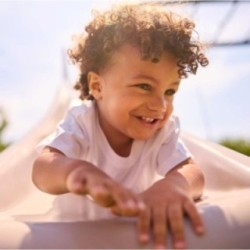 Plataforma con tobogán para BERG Playbase