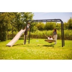 Plataforma con tobogán para BERG Playbase