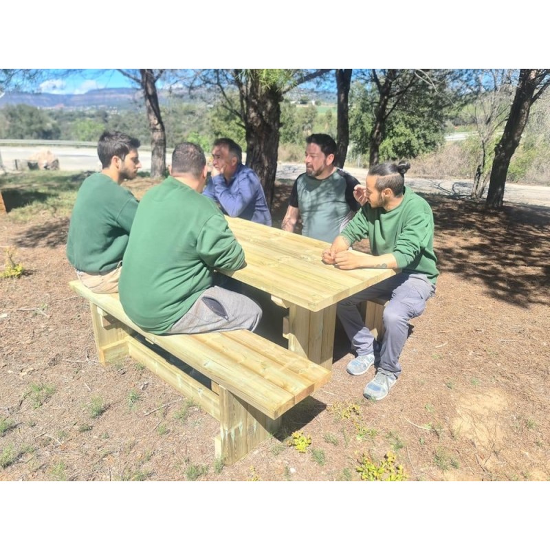 Mesa de piquenique quadrada de madeira MASGAMES CALELLA