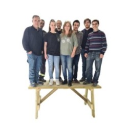 Taula d'exterior MASGAMES ZURIC de fusta per exterior (sense bancs)