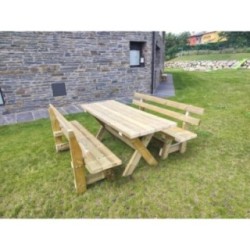 Taula de fusta XERTA amb bancs amb respatller VIC per a l'exterior